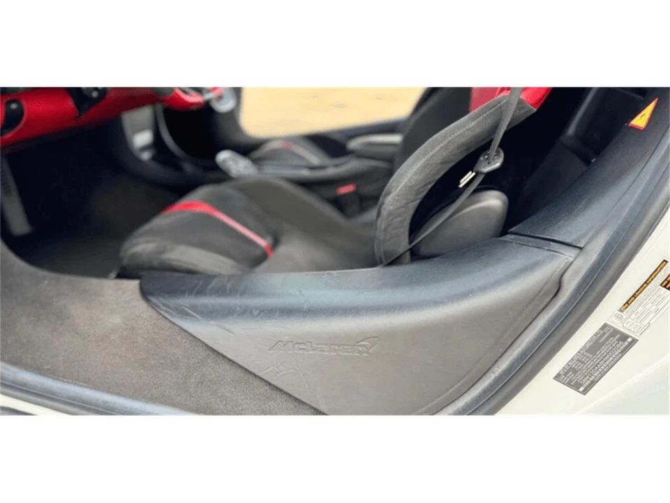 2017 McLaren 570S - Image 16 of 24