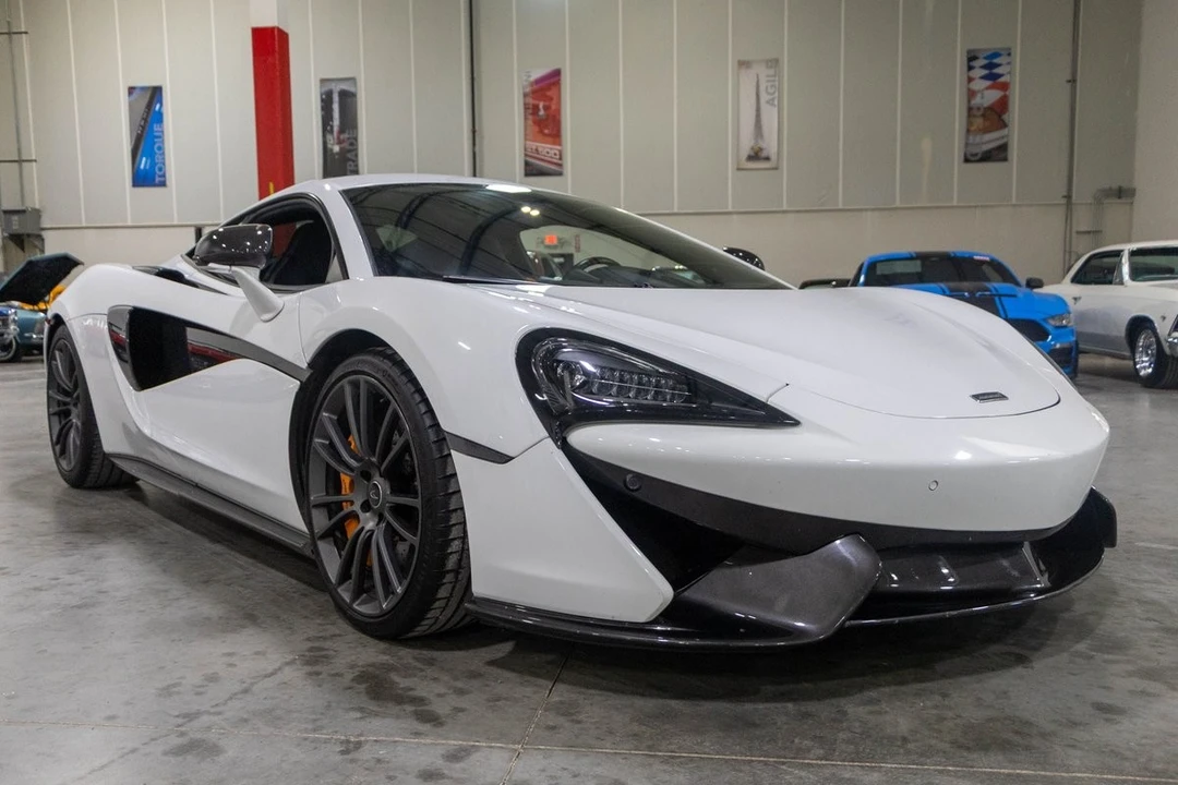 2017 McLaren 570S - Image 9 of 21