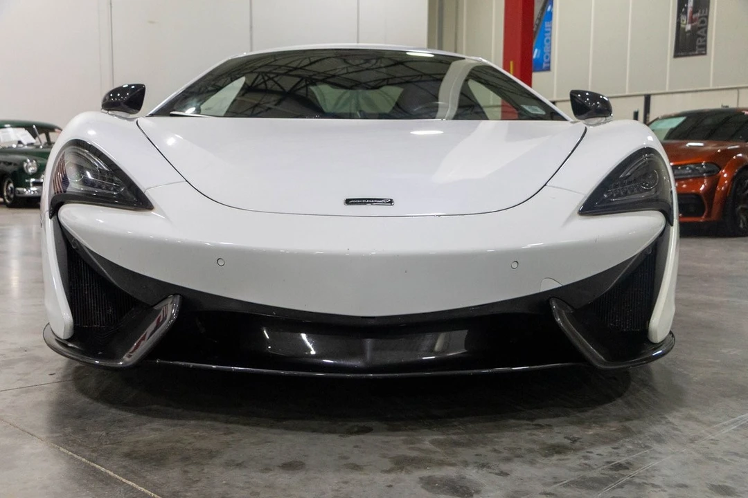 2017 McLaren 570S - Image 10 of 21