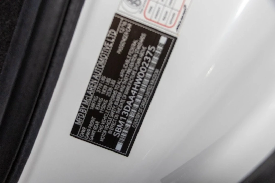 2017 McLaren 570S - Image 16 of 21