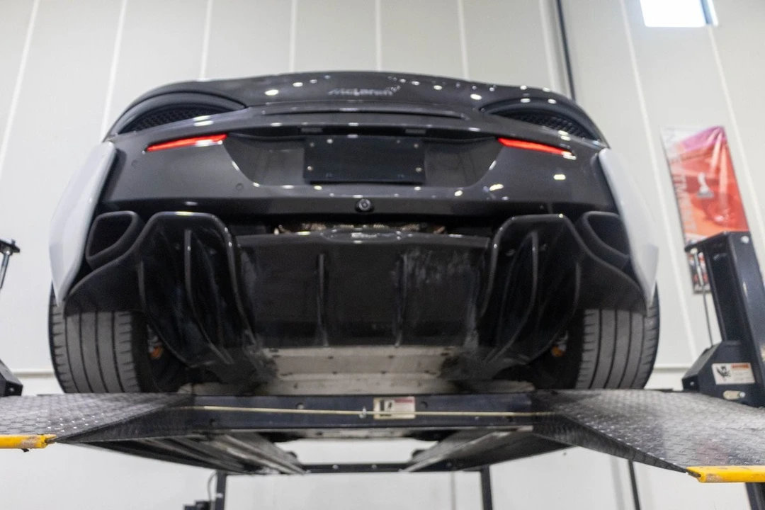 2017 McLaren 570S - Image 17 of 21