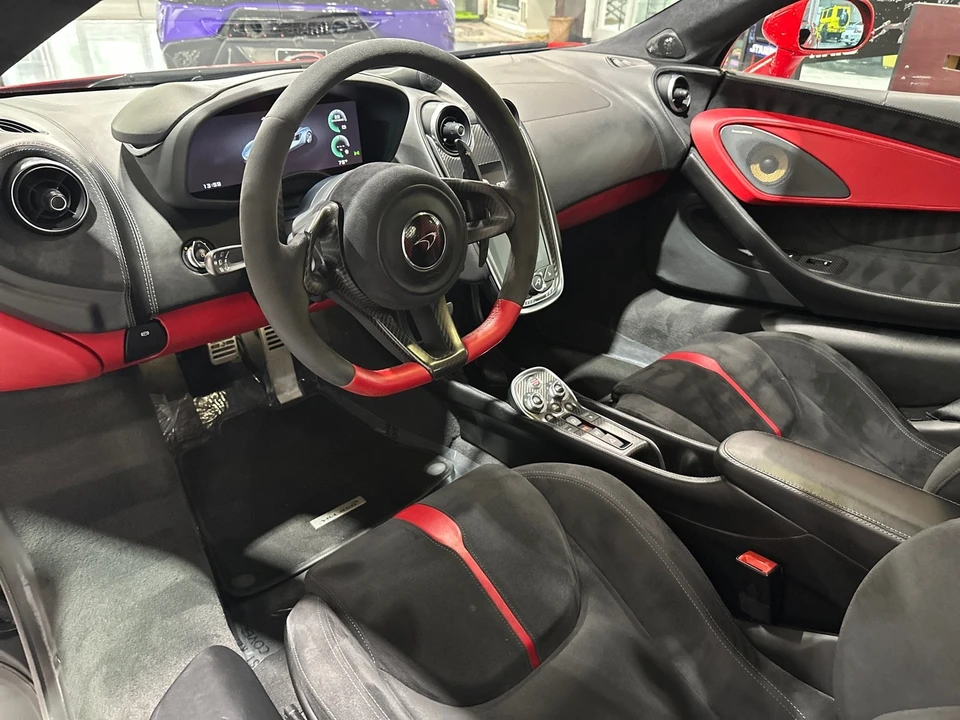 2017 McLaren 570S - Image 7 of 31