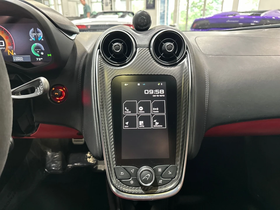 2017 McLaren 570S - Image 8 of 31
