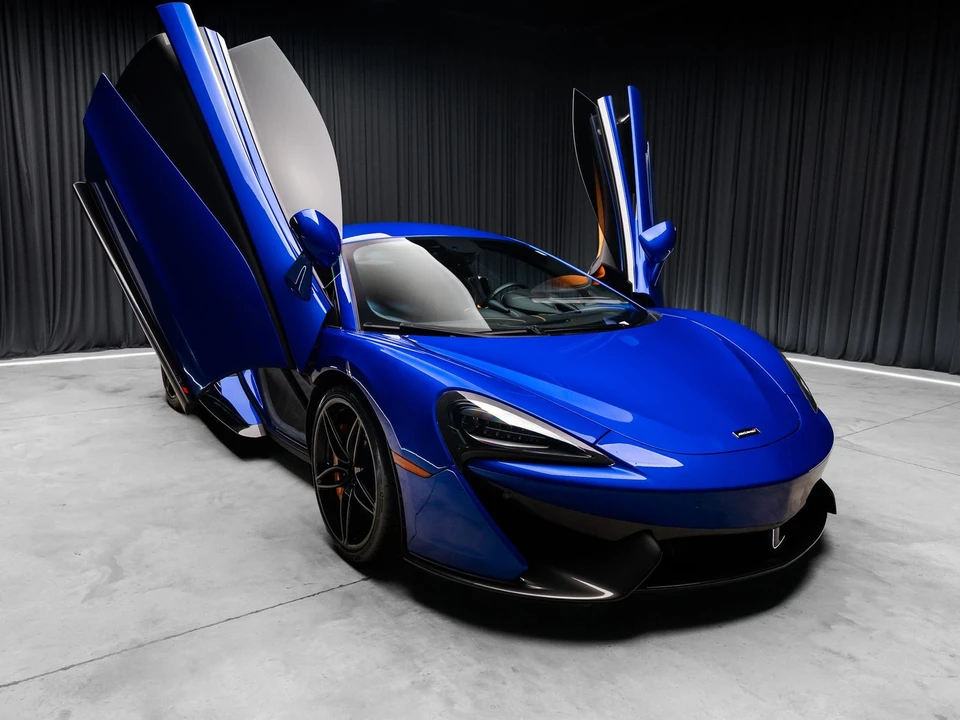 2017 McLaren 570S - Image 8 of 31
