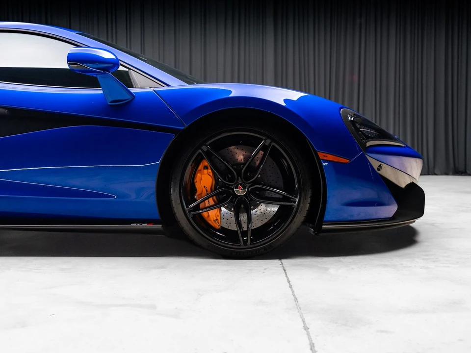 2017 McLaren 570S - Image 3 of 31
