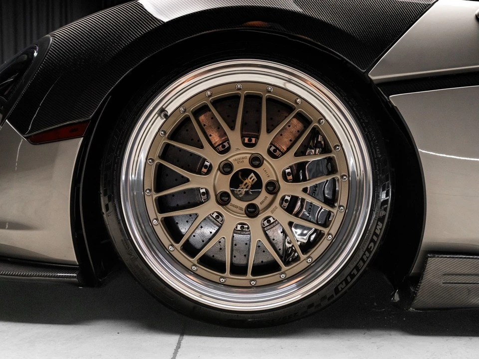 2017 McLaren 570S - Image 5 of 31