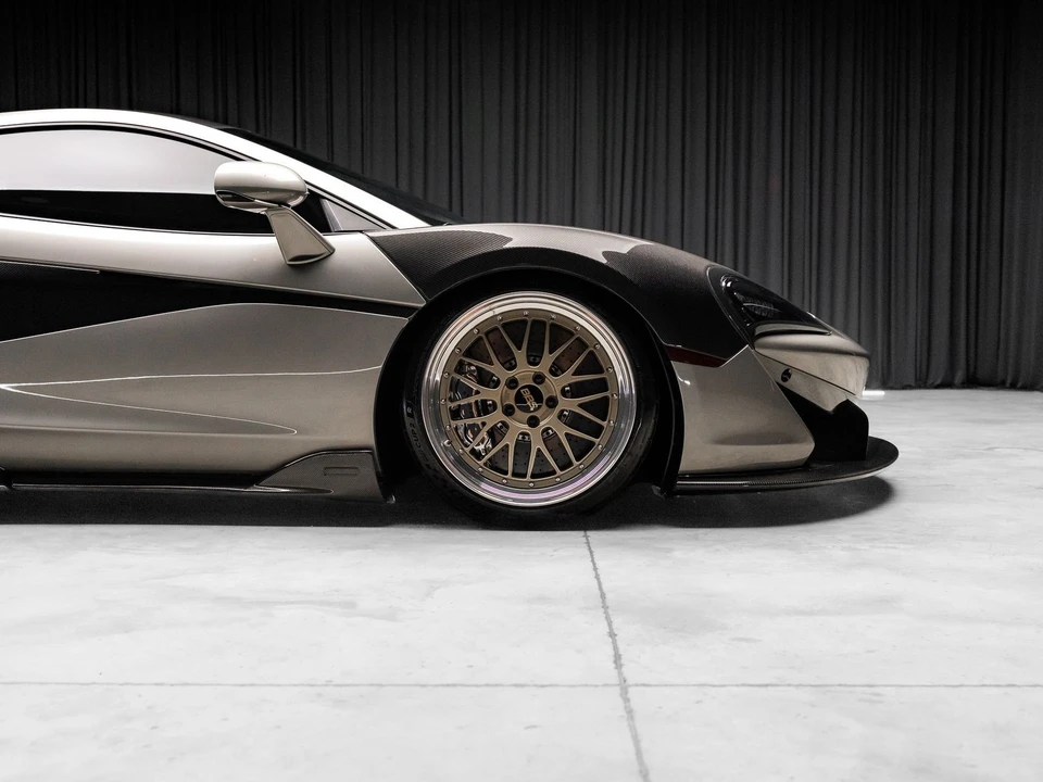 2017 McLaren 570S - Image 29 of 31