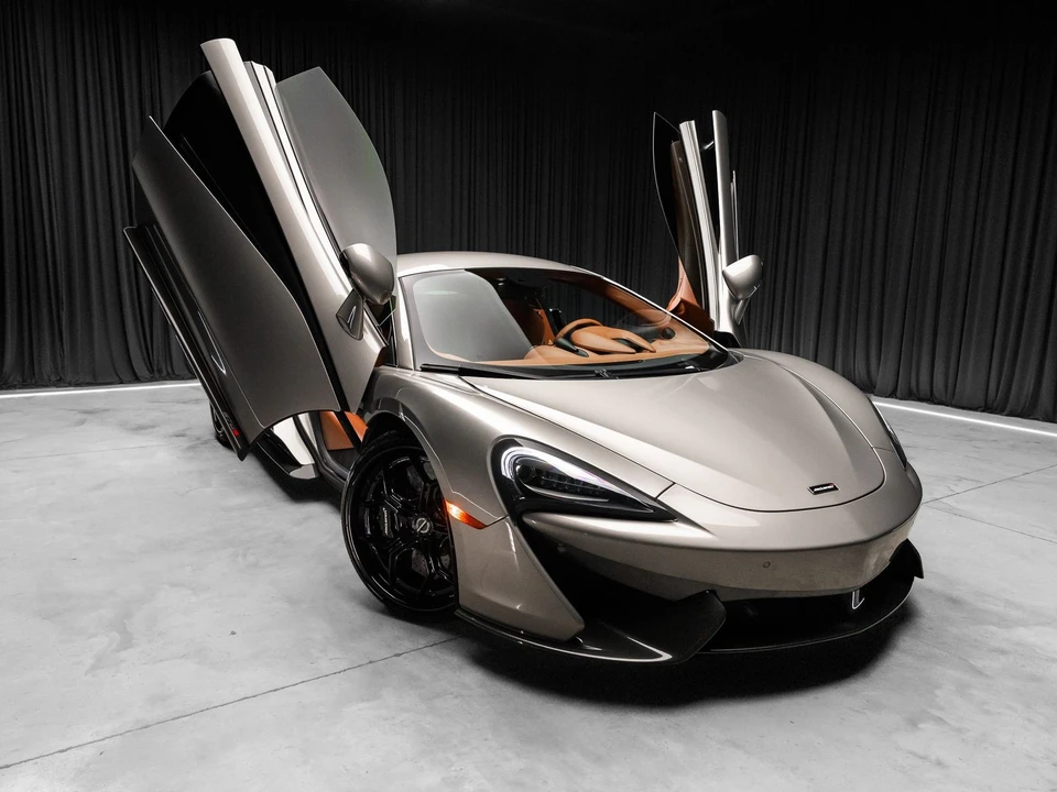 2017 McLaren 570S - Image 12 of 31