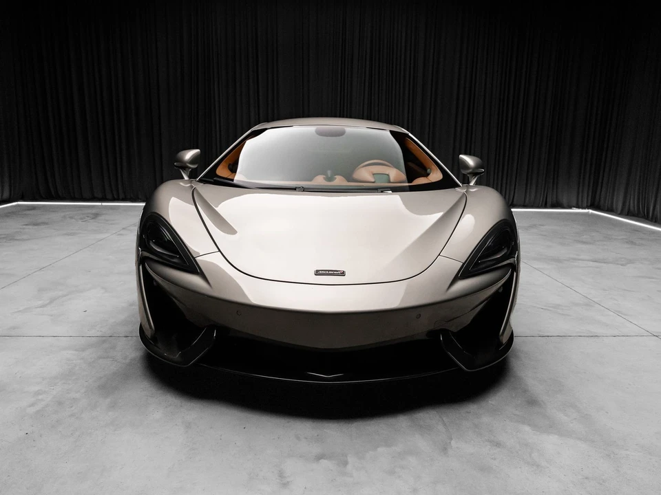 2017 McLaren 570S - Image 14 of 31