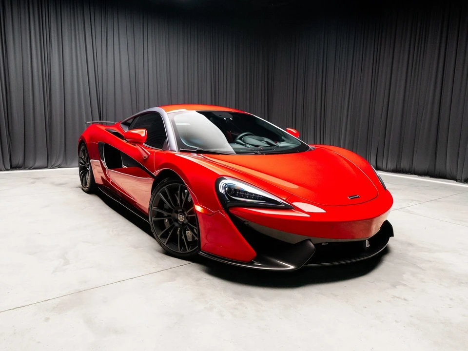 2017 McLaren 570S - Image 8 of 12