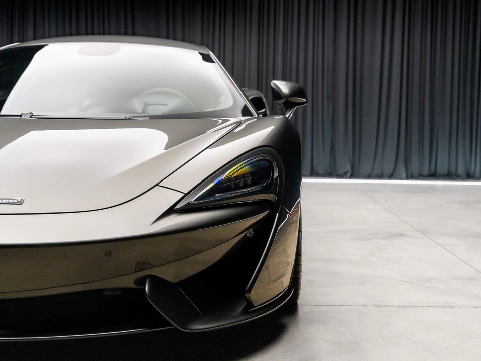 2017 McLaren 570S - Image 24 of 31