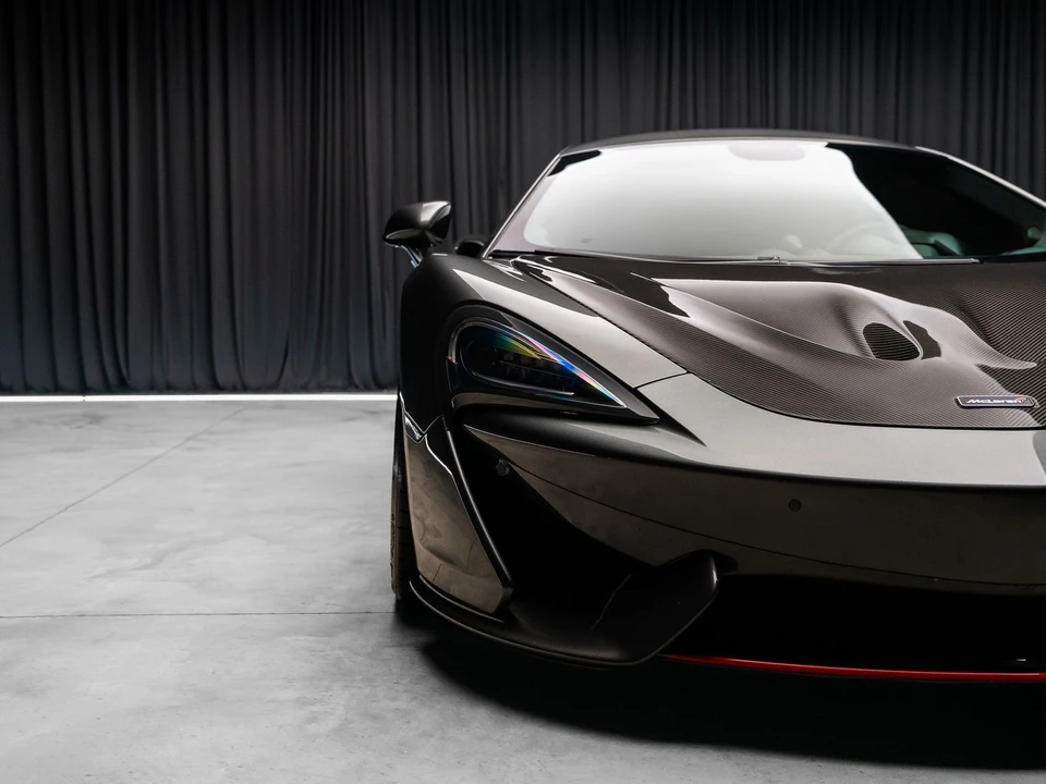 2017 McLaren 570S - Image 17 of 31