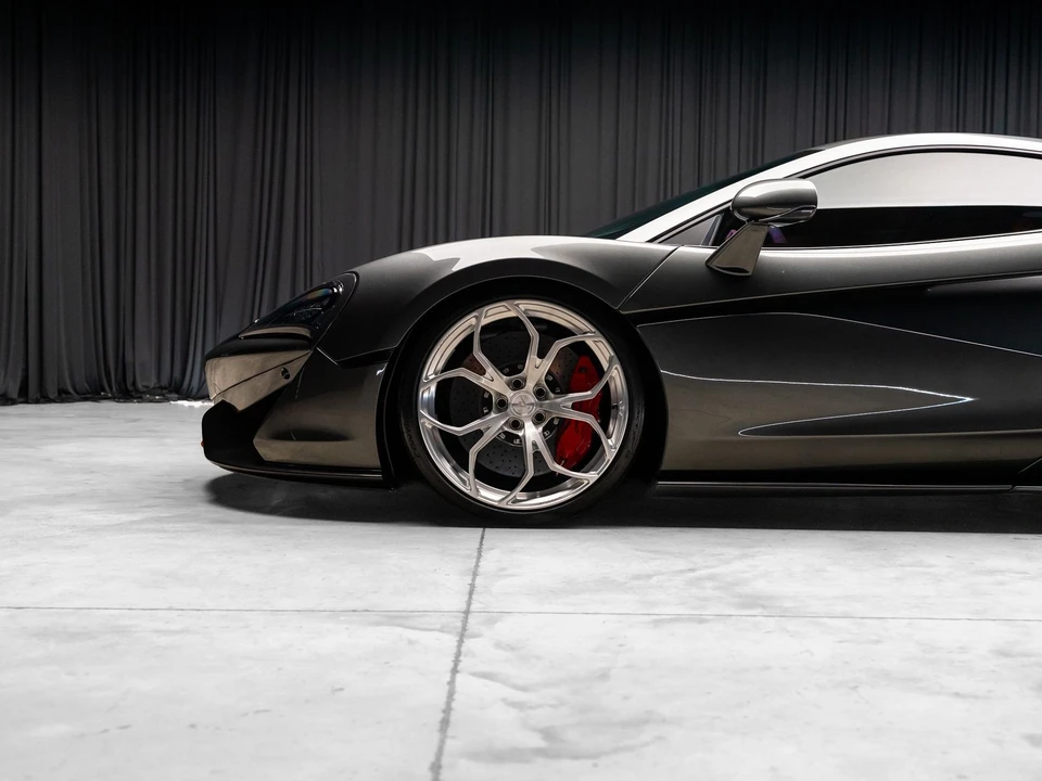 2017 McLaren 570S - Image 23 of 31