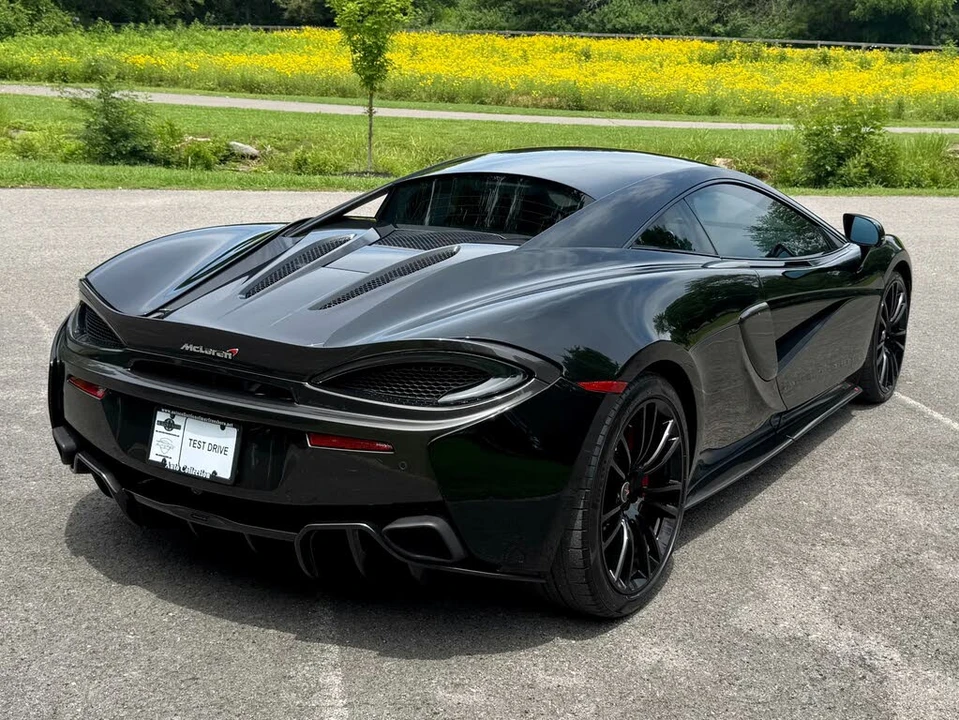 2017 McLaren 570S - Image 3 of 31