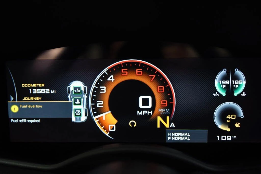 2017 McLaren 570S - Image 25 of 29