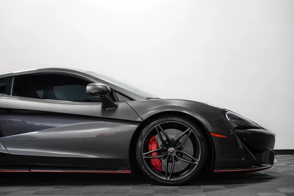 2017 McLaren 570S - Image 9 of 29