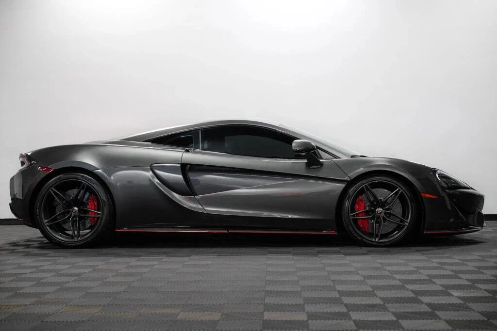 2017 McLaren 570S - Image 8 of 29