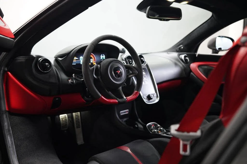 2017 McLaren 570S - Image 28 of 29