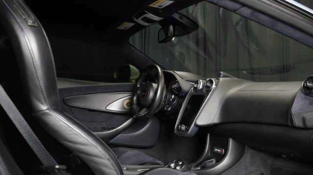 2017 McLaren 570S - Image 19 of 22