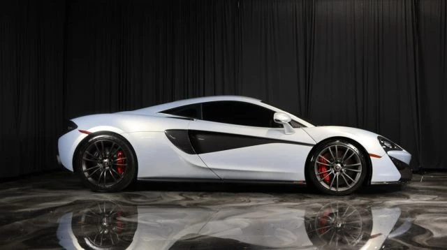 2017 McLaren 570S - Image 10 of 22