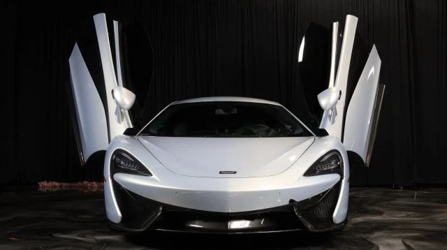 2017 McLaren 570S - Image 14 of 22