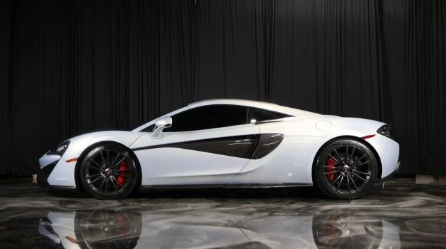 2017 McLaren 570S - Image 4 of 22