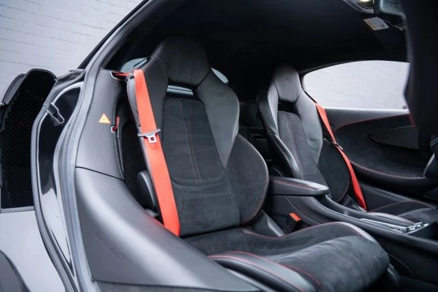 2017 McLaren 570S - Image 15 of 18
