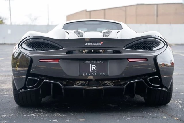 2017 McLaren 570S - Image 10 of 18