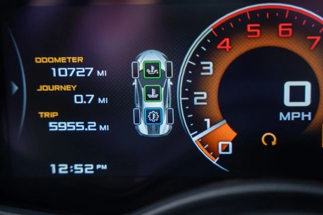 2017 McLaren 570S - Image 18 of 18