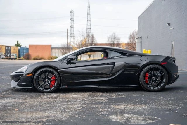 2017 McLaren 570S - Image 13 of 18