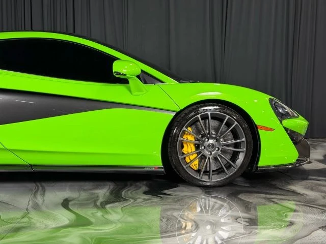 2017 McLaren 570S - Image 10 of 21