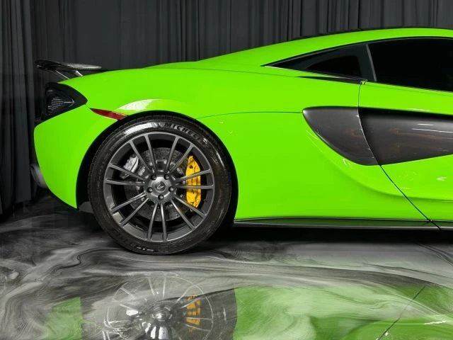 2017 McLaren 570S - Image 9 of 21