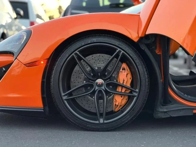 2017 McLaren 570S - Image 7 of 27
