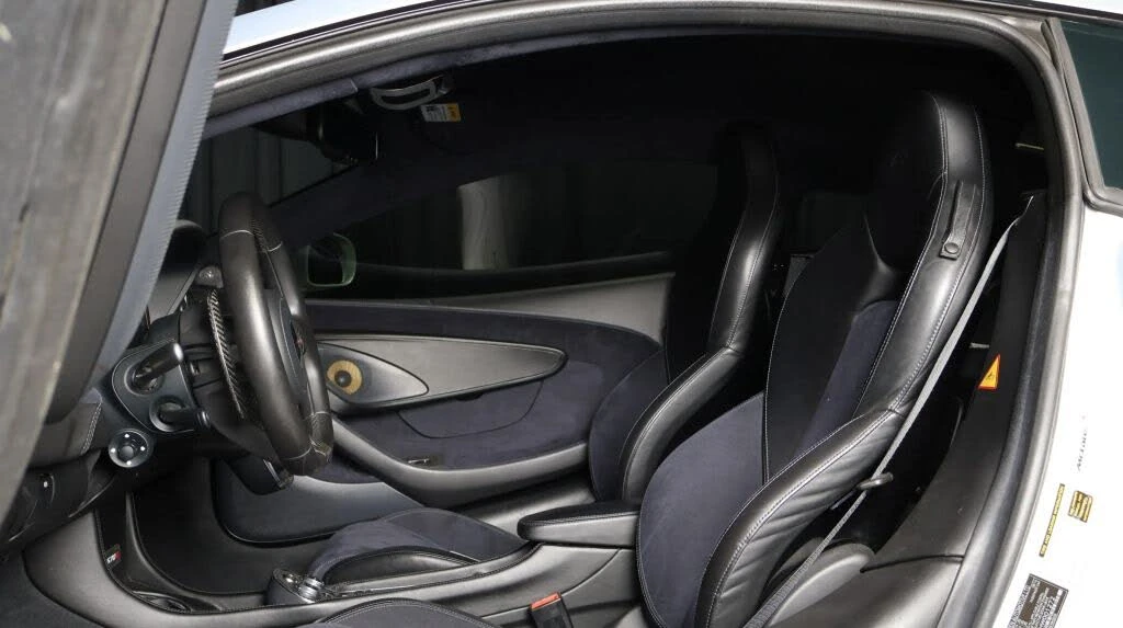 2017 McLaren 570S - Image 16 of 22