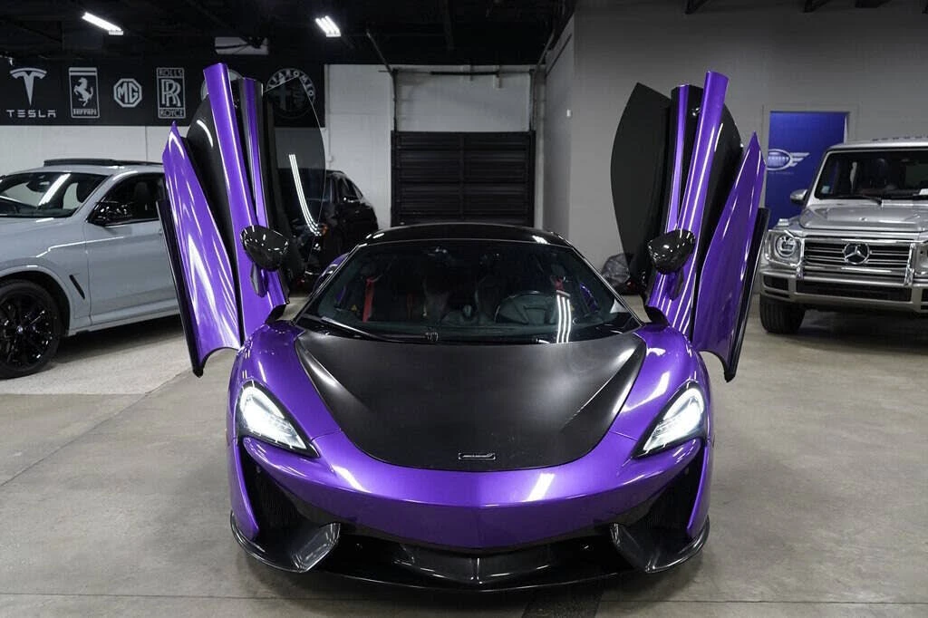 2017 McLaren 570S - Image 9 of 31