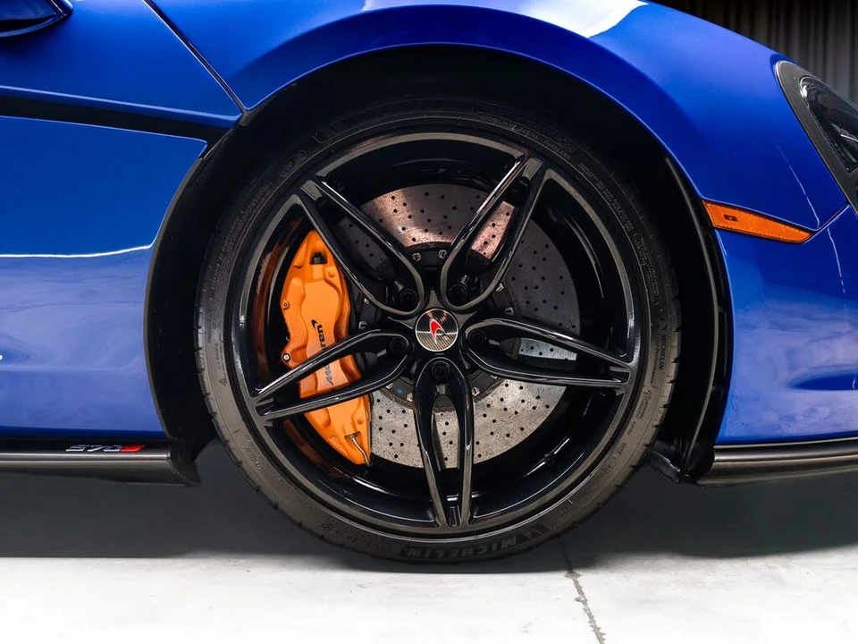 2017 McLaren 570S - Image 26 of 31