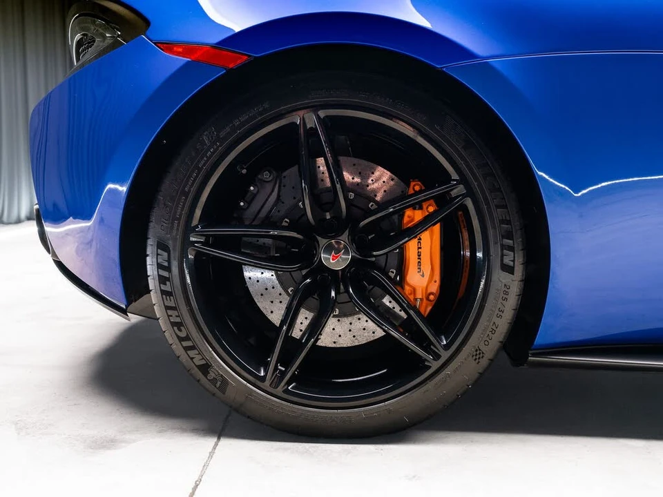 2017 McLaren 570S - Image 28 of 31