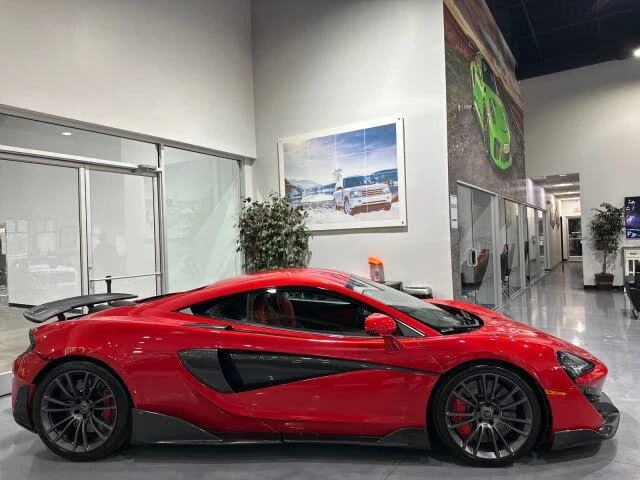 2017 McLaren 570S - Image 27 of 31