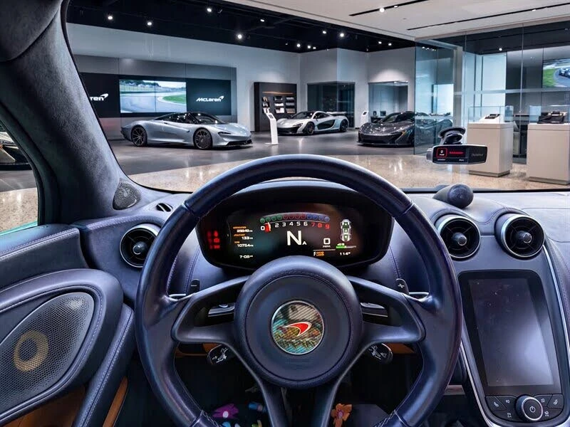 2017 McLaren 570S - Image 3 of 21