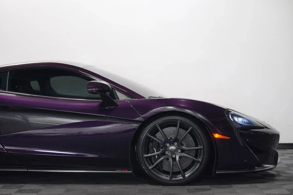 2017 McLaren 570S - Image 10 of 27