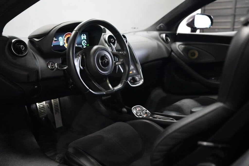 2017 McLaren 570S - Image 22 of 27
