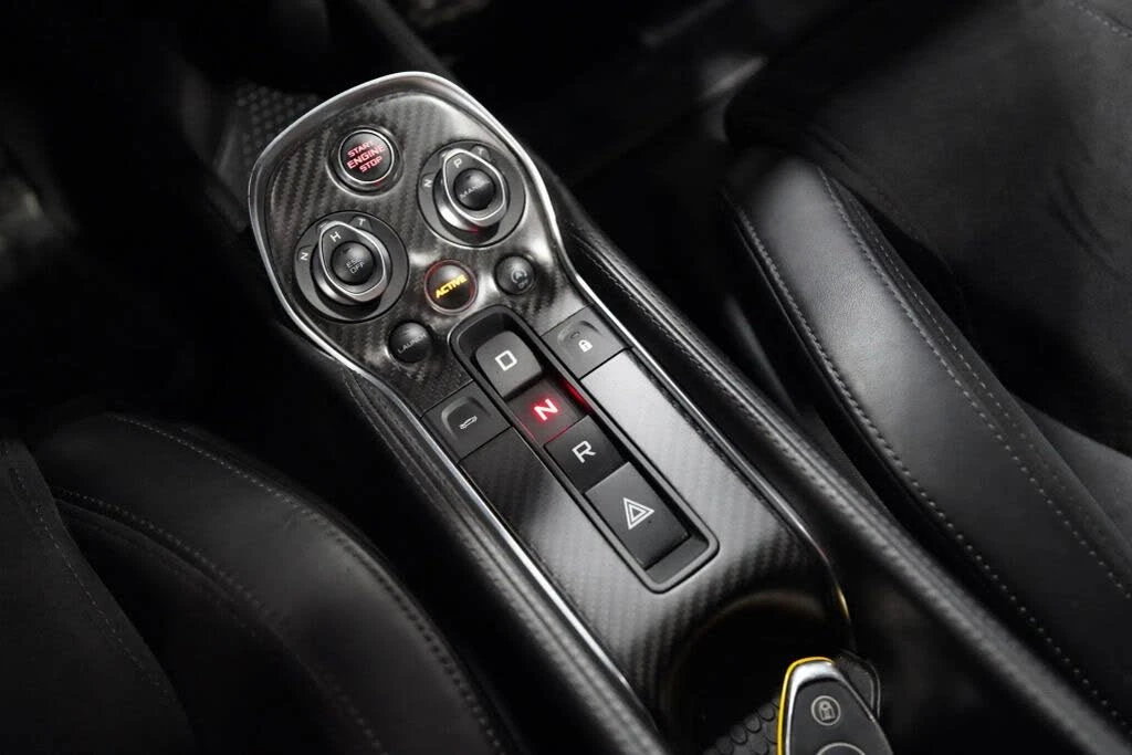 2017 McLaren 570S - Image 25 of 27