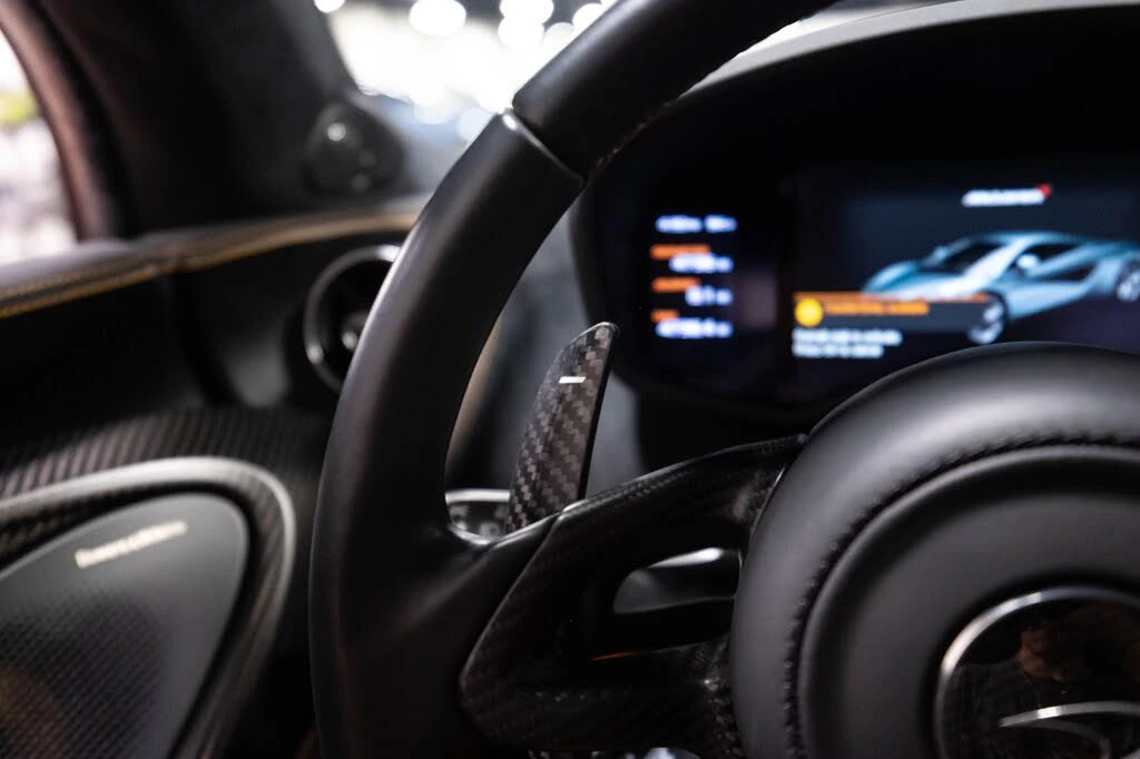 2017 McLaren 570S - Image 14 of 18