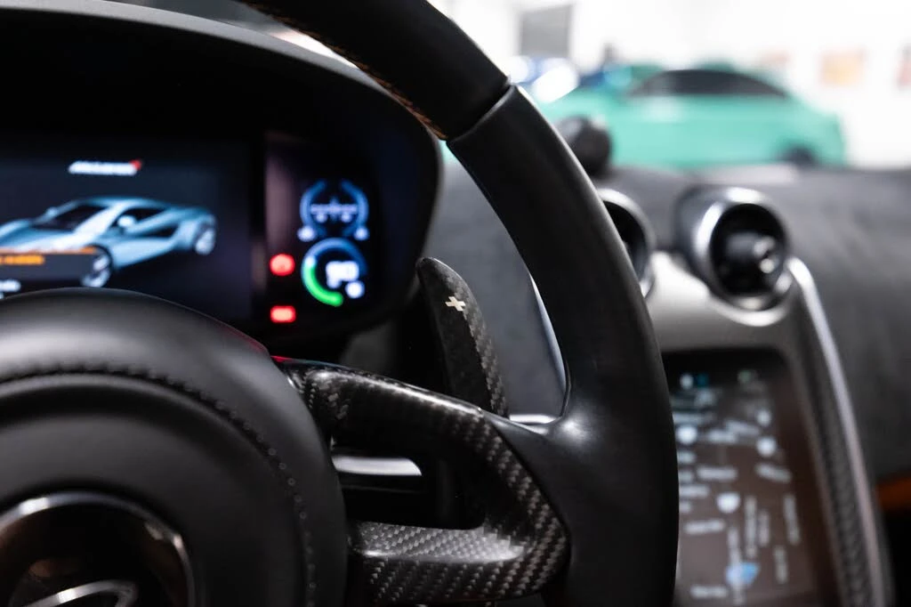 2017 McLaren 570S - Image 15 of 18