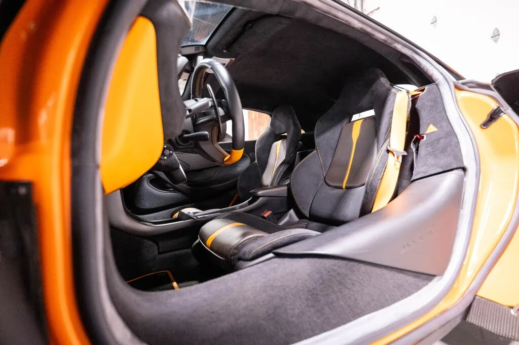 2017 McLaren 570S - Image 10 of 18