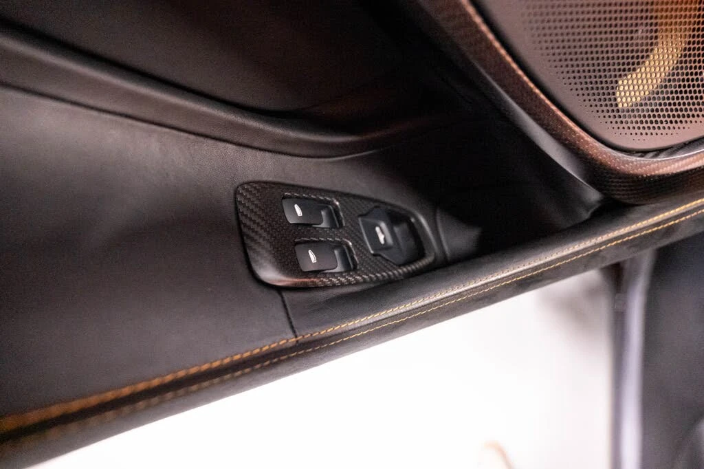 2017 McLaren 570S - Image 9 of 18