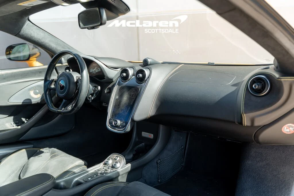 2017 McLaren 570S - Image 17 of 31