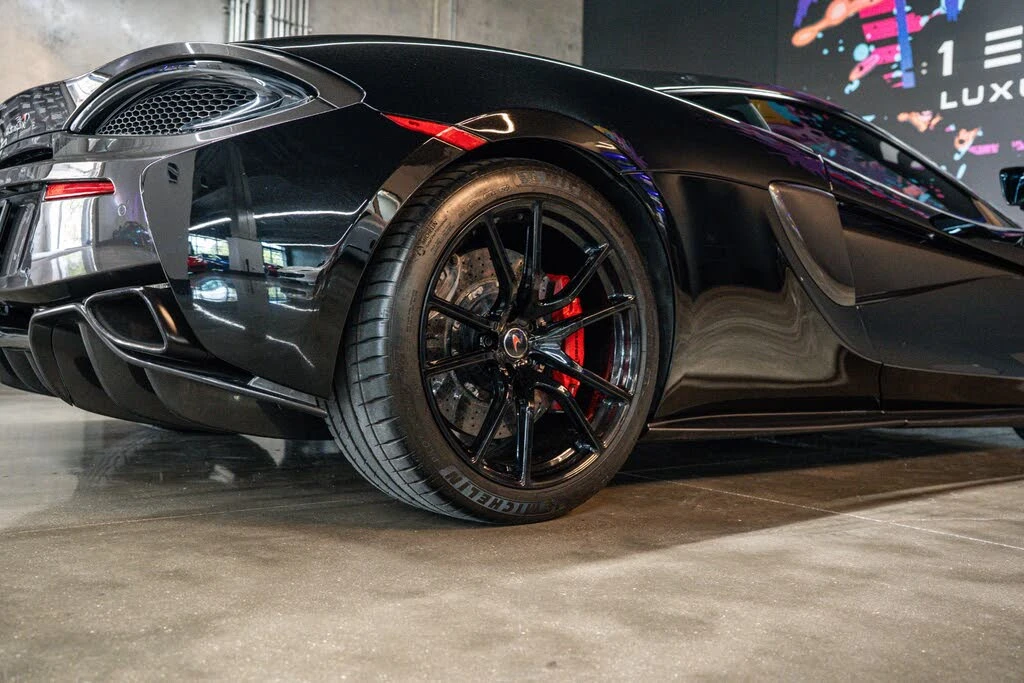 2017 McLaren 570S - Image 16 of 21