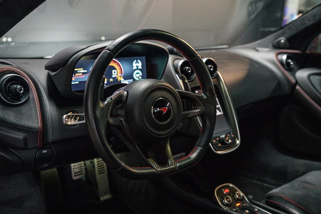 2017 McLaren 570S - Image 7 of 21