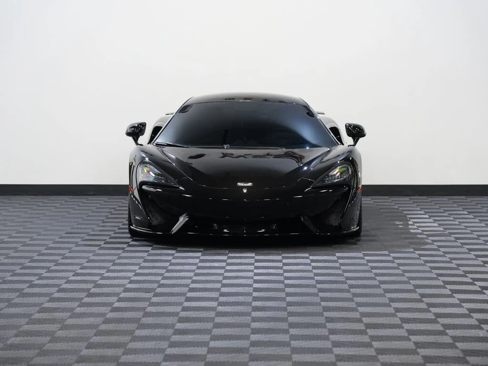 2017 McLaren 570S - Image 4 of 31
